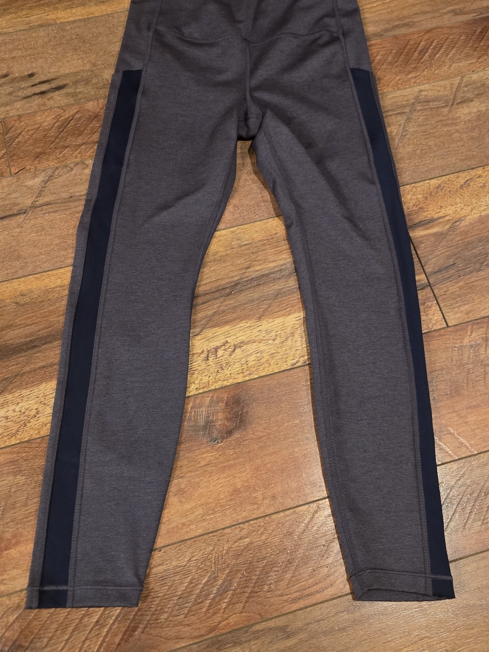 Athleta Charcoal Gray Ultimate Stash Pockets Leggings with Blue Side Panels